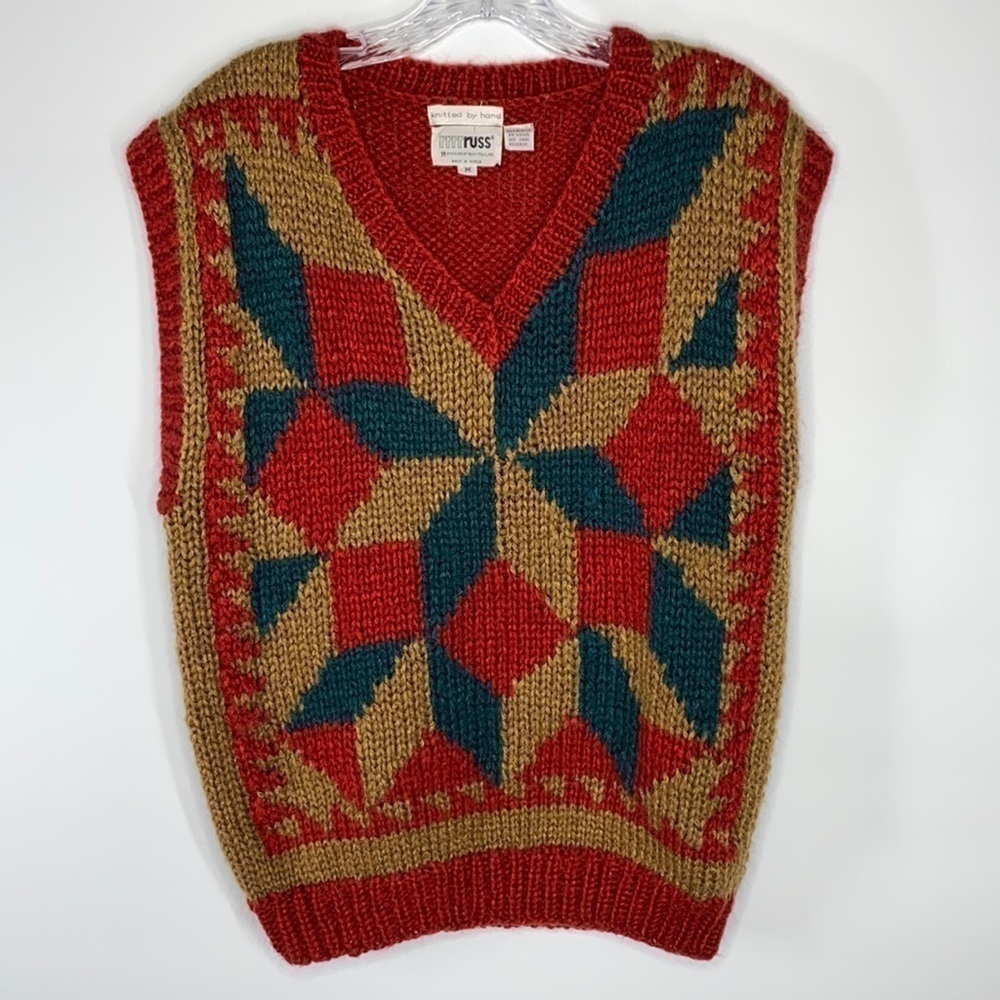 VTG RRRRRuss Knitted By Hand Sweater Vest Red Star Quilted Diamond Size Medium
